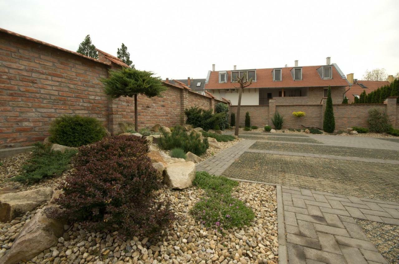 Royal Residence Apartments 久洛 外观 照片