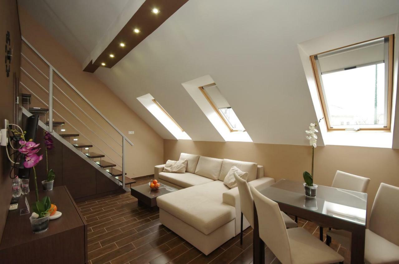 Royal Residence Apartments 久洛 外观 照片
