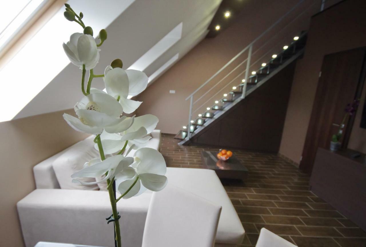 Royal Residence Apartments 久洛 外观 照片